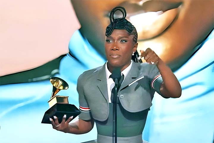 A rapper Doechii, de 26 anos, venceu no início de fevereiro o Grammy na categoria “Melhor Álbum de Rap” do Grammy 2025. 
 Reprodução: Flipar