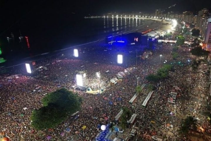 De acordo com estimativa da Prefeitura do Rio, baseada no estudo “Potenciais Impactos Econômicos do Show da Lady Gaga no Rio – 2025”, o show de Lady Gaga deve atrair 1,6 milhão de pessoas para o show. 

 Reprodução: Flipar