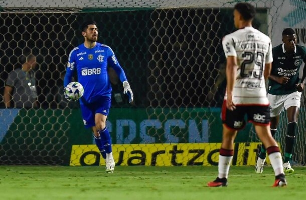 9) Flamengo: 8 pontos (Jogos 5 - 2 vitórias, 2 empates e 1 derrota - 53% de aproveitamento). Foto: Marcelo Cortes / CRF