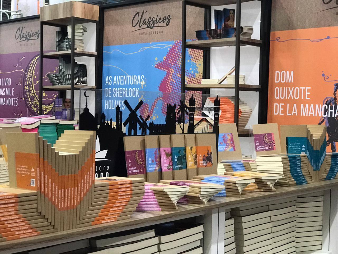 Atores de Bom Sucesso gravam cenas na Bienal do Livro do Rio. Foto: Divulgação / Rede Globo