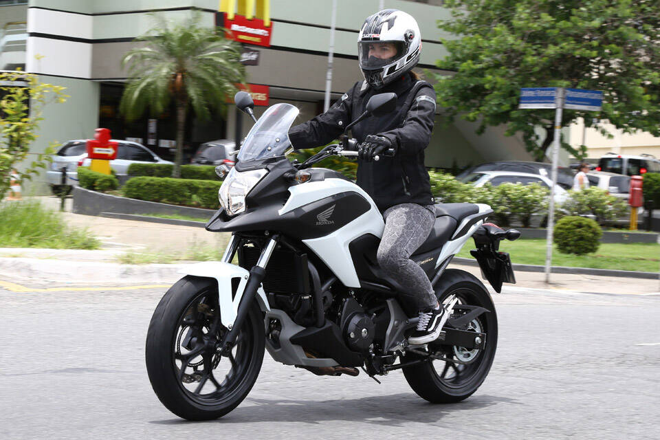 Honda NC 750X. Foto: Karina Simões