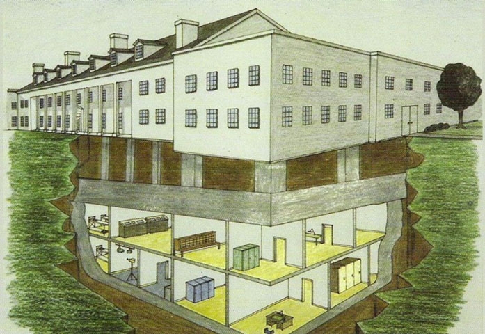 A montagem levou três anos para ficar pronta e foi construída 720 pés abaixo do solo. Com 112.544 m², o local foi equipado com itens da mais alta proteção e tecnologia na época  Reprodução: Flipar