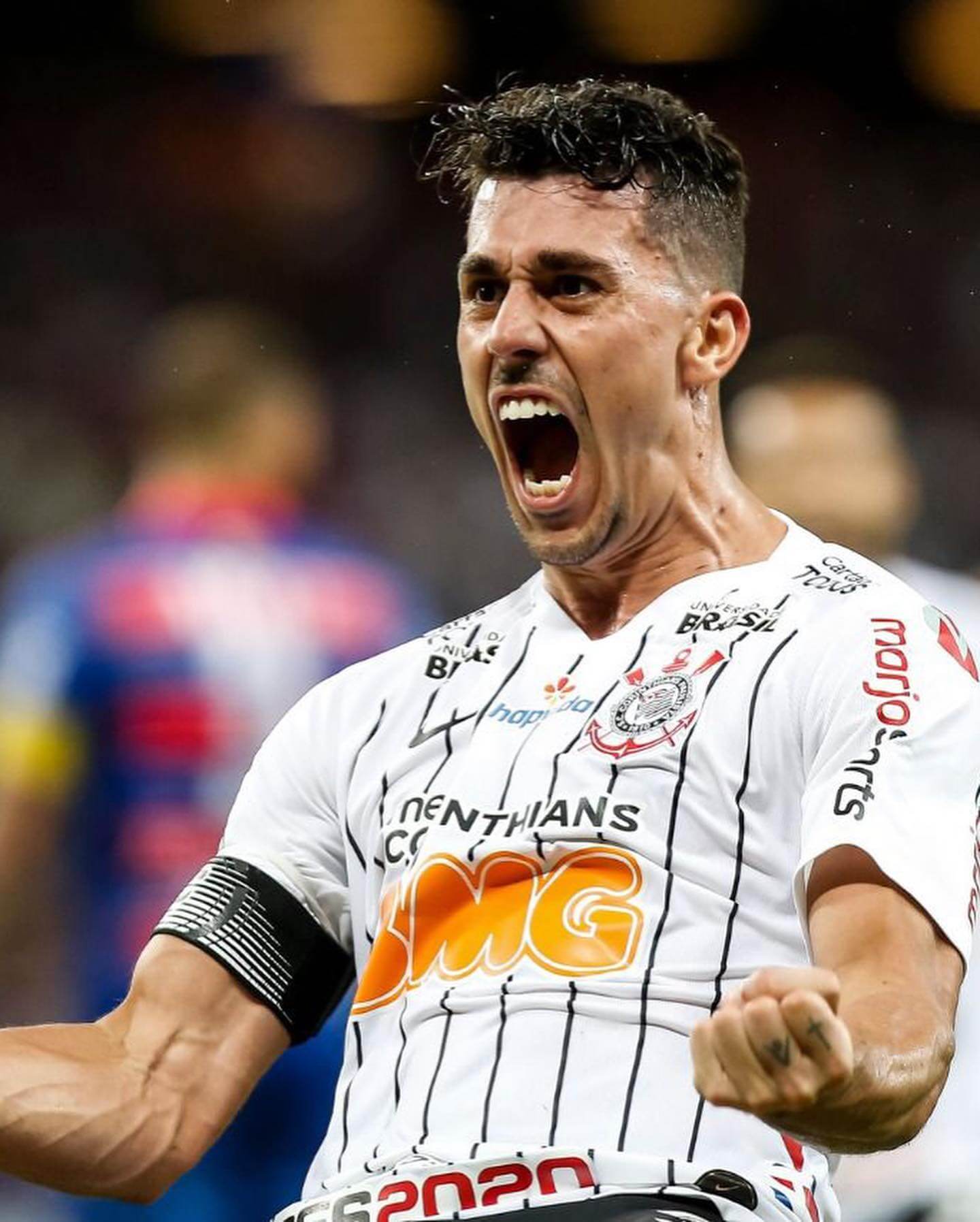 América-MG acerta contratação definitiva de Danilo Avelar, que