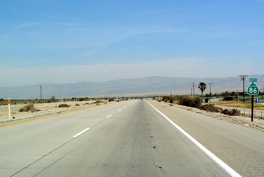 Salton City, Califórnia, EUA: Situada no Vale de Coachella, esta cidade possui uma população de 5.000 pessoas e ocupa 57 km². Está em média 38 metros abaixo do nível do mar, sendo próxima ao Salton Sea, uma área com depressão natural.
 Reprodução: Flipar