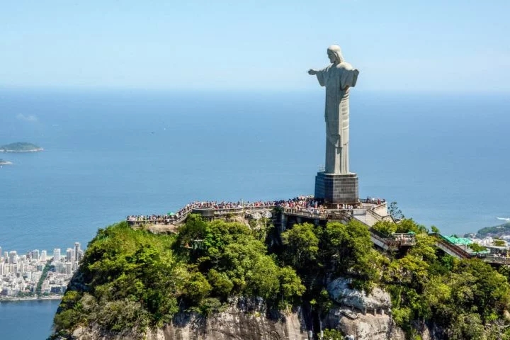 Em junho/24, a famosa plataforma de viagem Tripadvisor elegeu o Cristo a 25ª melhor atração do mundo!  Reprodução: Flipar