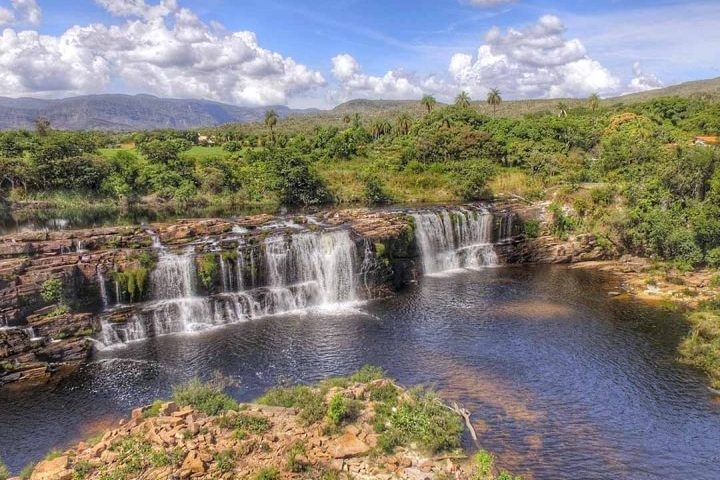 A área é marcada por formações rochosas, cânions, rios cristalinos e cachoeiras de tamanhos variados, algumas de fácil acesso e outras mais desafiadoras. Reprodução: Flipar