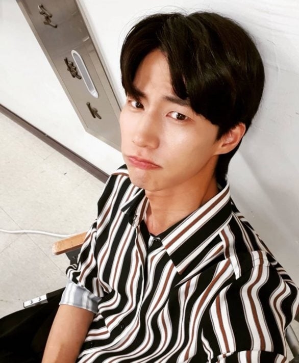 Jae-rim participou de inúmeros filmes e séries, além de ter sido visto em clipes musicais e até integrado o elenco de um reality show.  Reprodução: Flipar